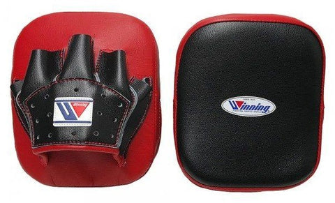 Winning Curved Focus Mitts - Black · Red